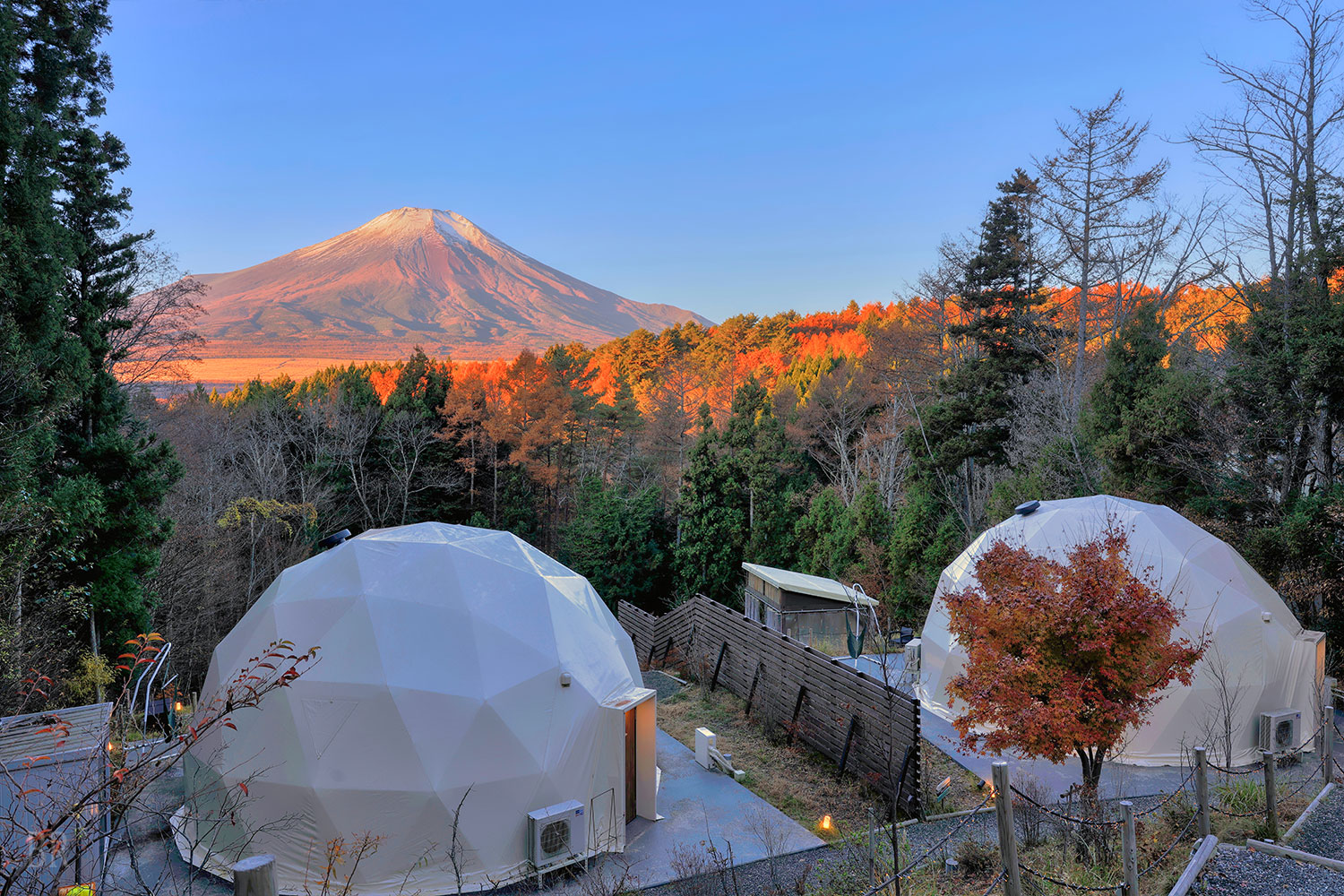 富士山を眺められるプライベートグランピング