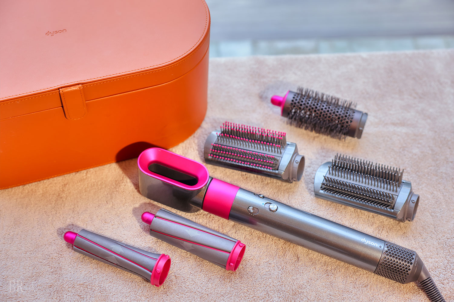 トイレ・シャワーを室内に完備